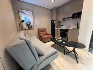 Living area - 406 tara-JRE Jabal Al Lweibdeh with stunning view (Amman)