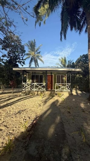 Exterior - White Sandy Beach Resort  (Naviti Island)