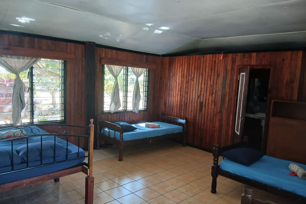 Triple Room, Balcony, Beach View