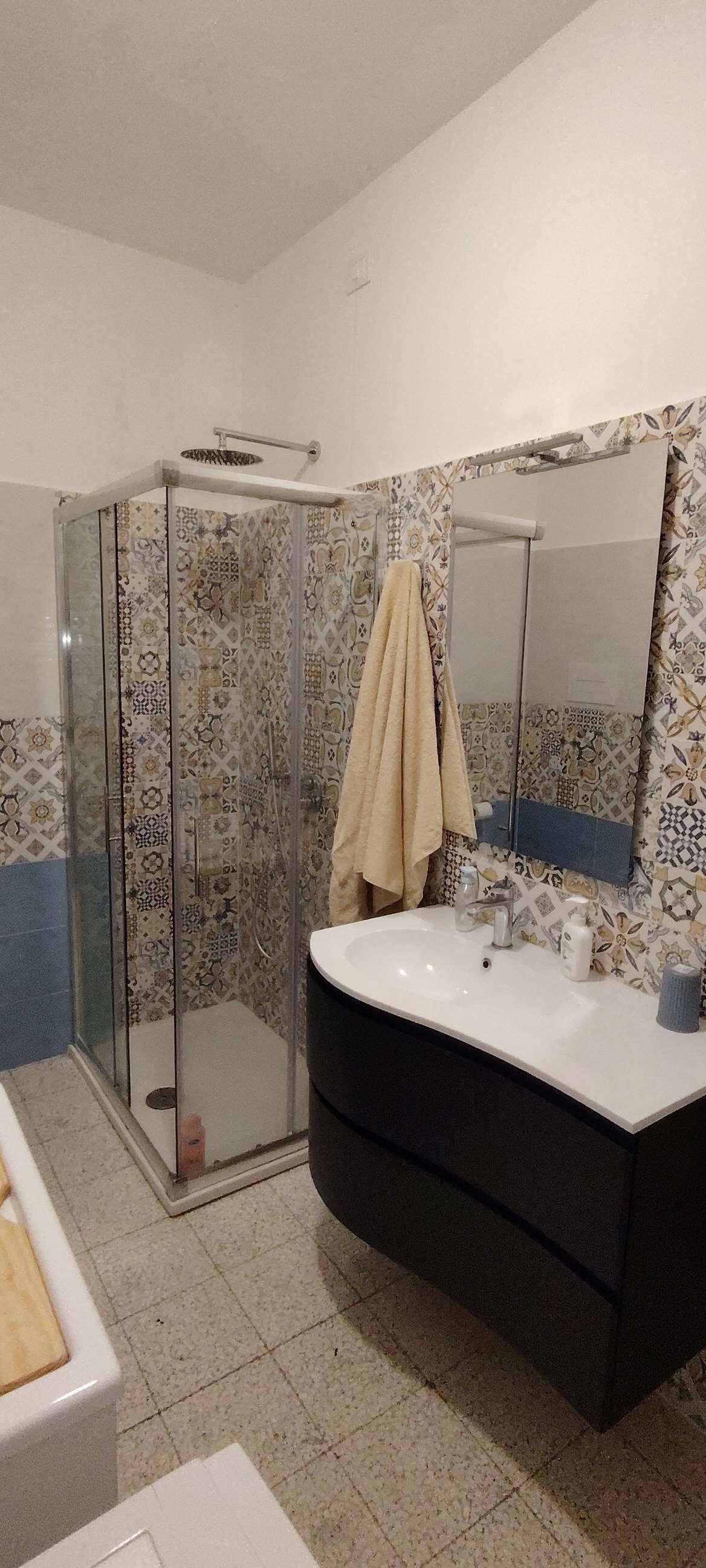 Basic-Apartment, Stadtblick | Badezimmer
