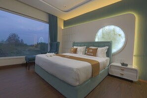 Studio Suite, City View - Hotel Nova Platinum Ujjain (UJJAIN)