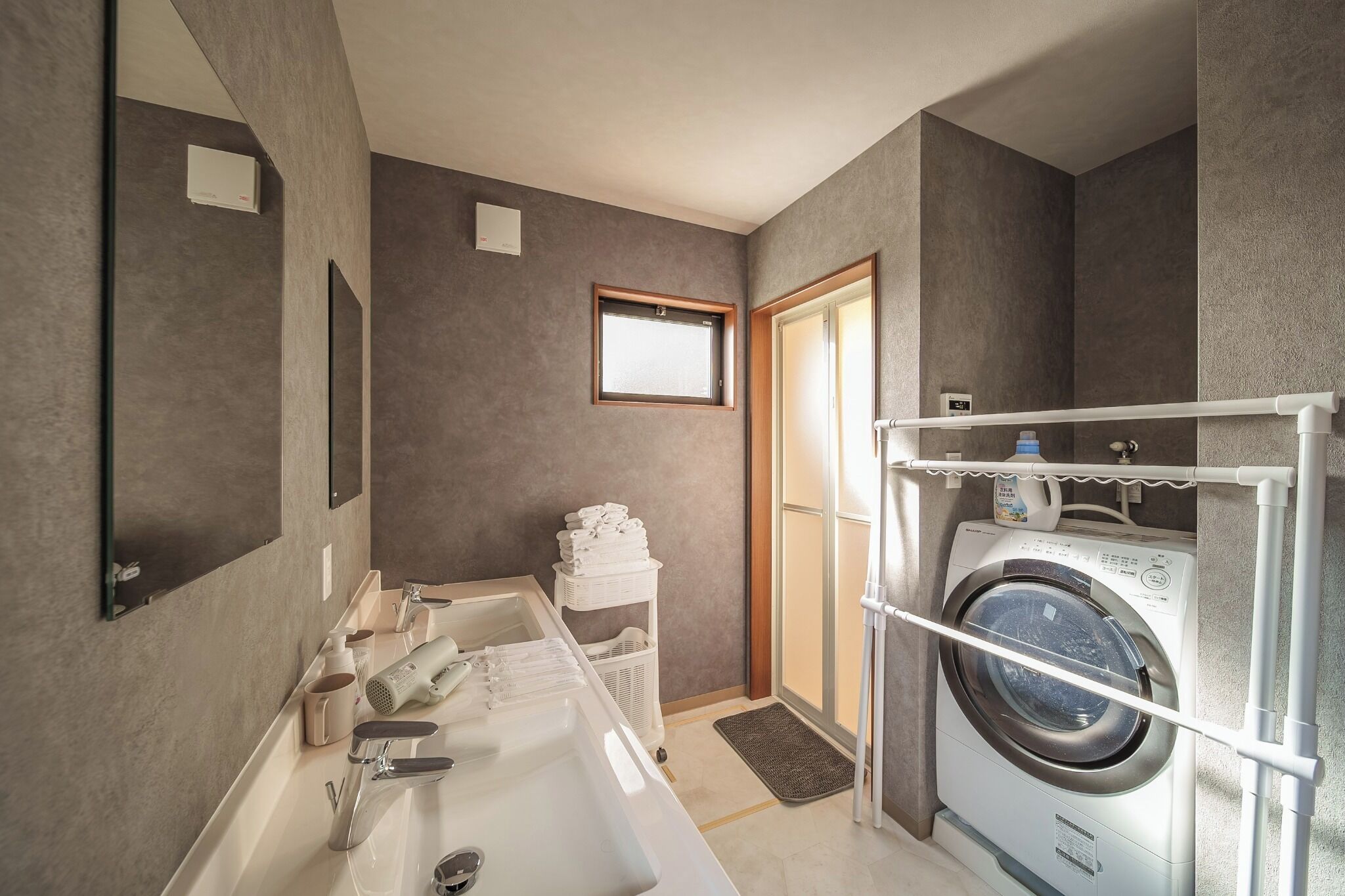 Hair dryer, towels