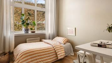 Wifi gratis y ropa de cama