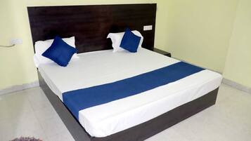 Deluxe Double Room | Free WiFi