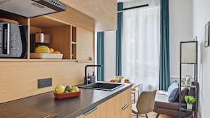 Studio trung tâm thành phố, 1 giường đôi và sofa giường, không hút thuốc | Bếp riêng