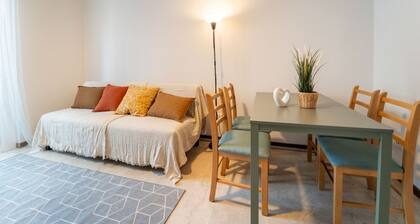 GuestHost - Comfy Flat X4 Near the Center