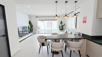 Family Villa, 3 Bedrooms, Private Pool | Dining