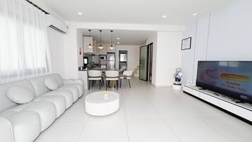 Familienvilla, 3 Schlafzimmer, eigener Pool | Wohnbereich
