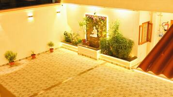 Comfort Double or Twin Room, Balcony, Bay View | Interior