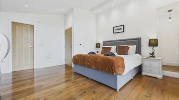 5 bedrooms, free WiFi, individually decorated, individually furnished