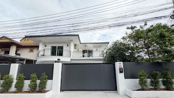 Familienvilla, 5 Schlafzimmer, eigener Pool | Außenbereich