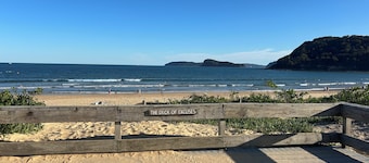 A cosy  cabin in Umina Beach