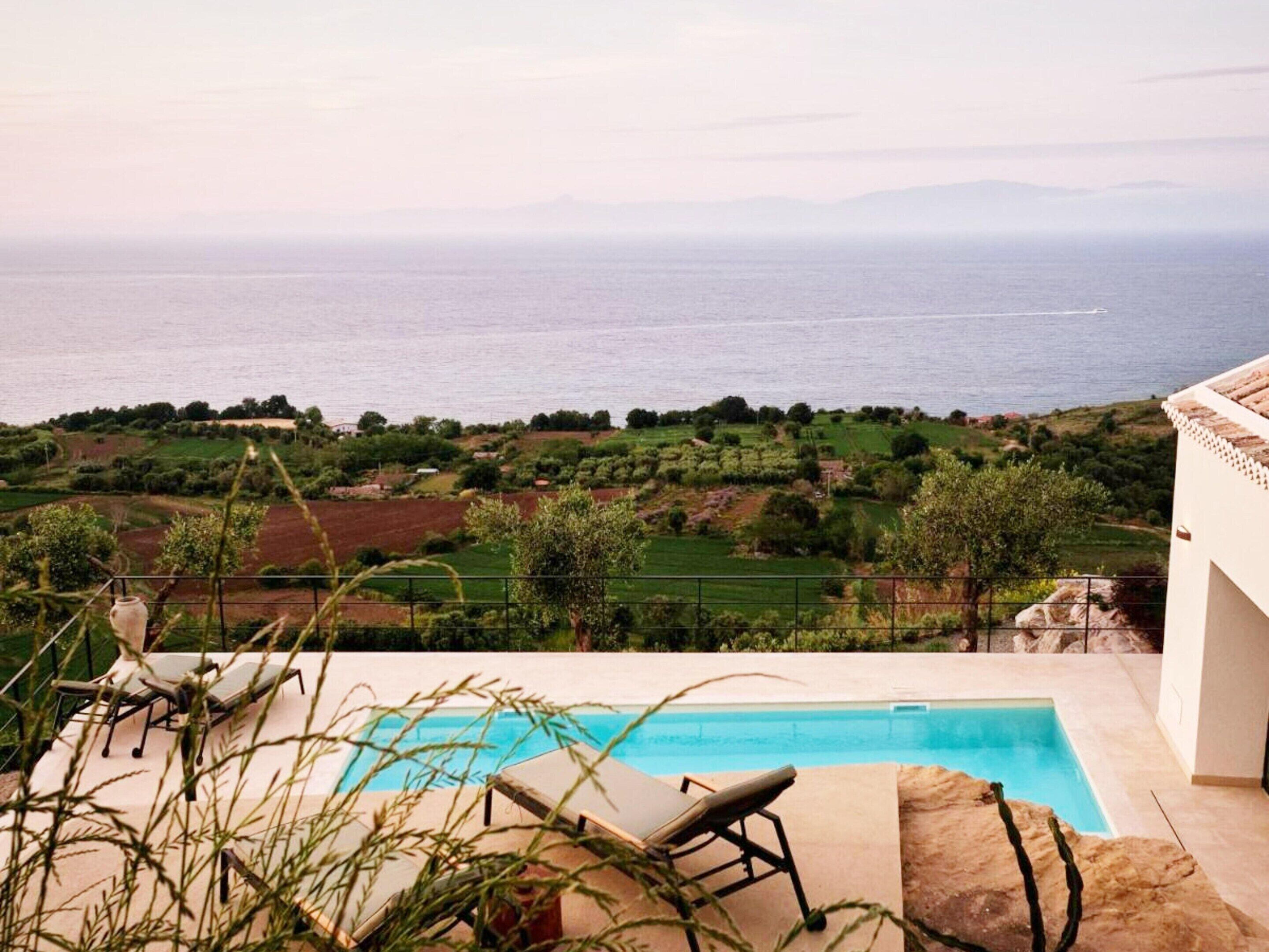 Villa | Pool | Indoor pool, outdoor pool