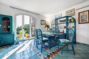 Dining - Typical Salento Villa on the Coast with Jacuzzi (Santa Cesarea Terme)