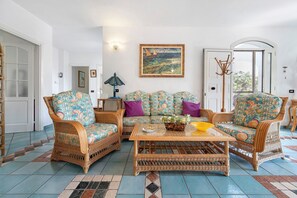 Interior - Typical Salento Villa on the Coast with Jacuzzi (Santa Cesarea Terme)