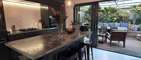 House, 2 Bedrooms, Terrace, Garden View | Dining room