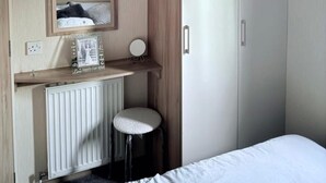 3 kamar tidur dan didekorasi berbeda-beda