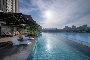 Outdoor pool - Fraser Residence Putrajaya (Putrajaya)