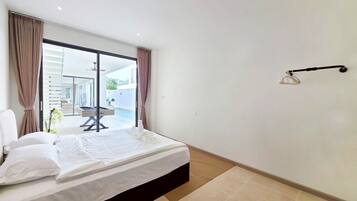 Villa familiar, 5 habitaciones, piscina privada, vistas a la playa | Caja fuerte, cortinas opacas, wifi gratis