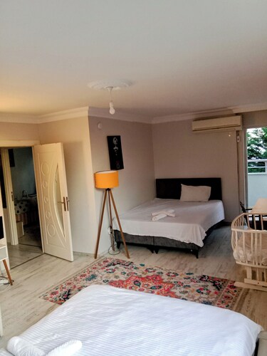 Room-it is six Minutes Away From Istanbu