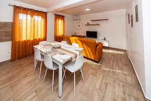 Dining - Dream House - Phoenix (Marina di Palma)
