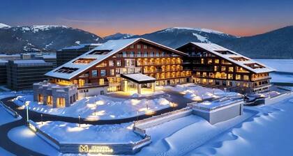 M Resort Hotel Jikepulin Ski Resort