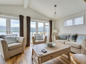 TV - Loch Ness Hamptons Lodge by Interhome (Invermoriston)