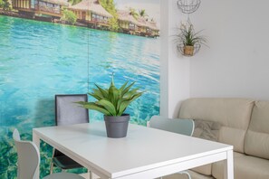 Dining - Central Polynesia Apartment in Ronda (Ronda)