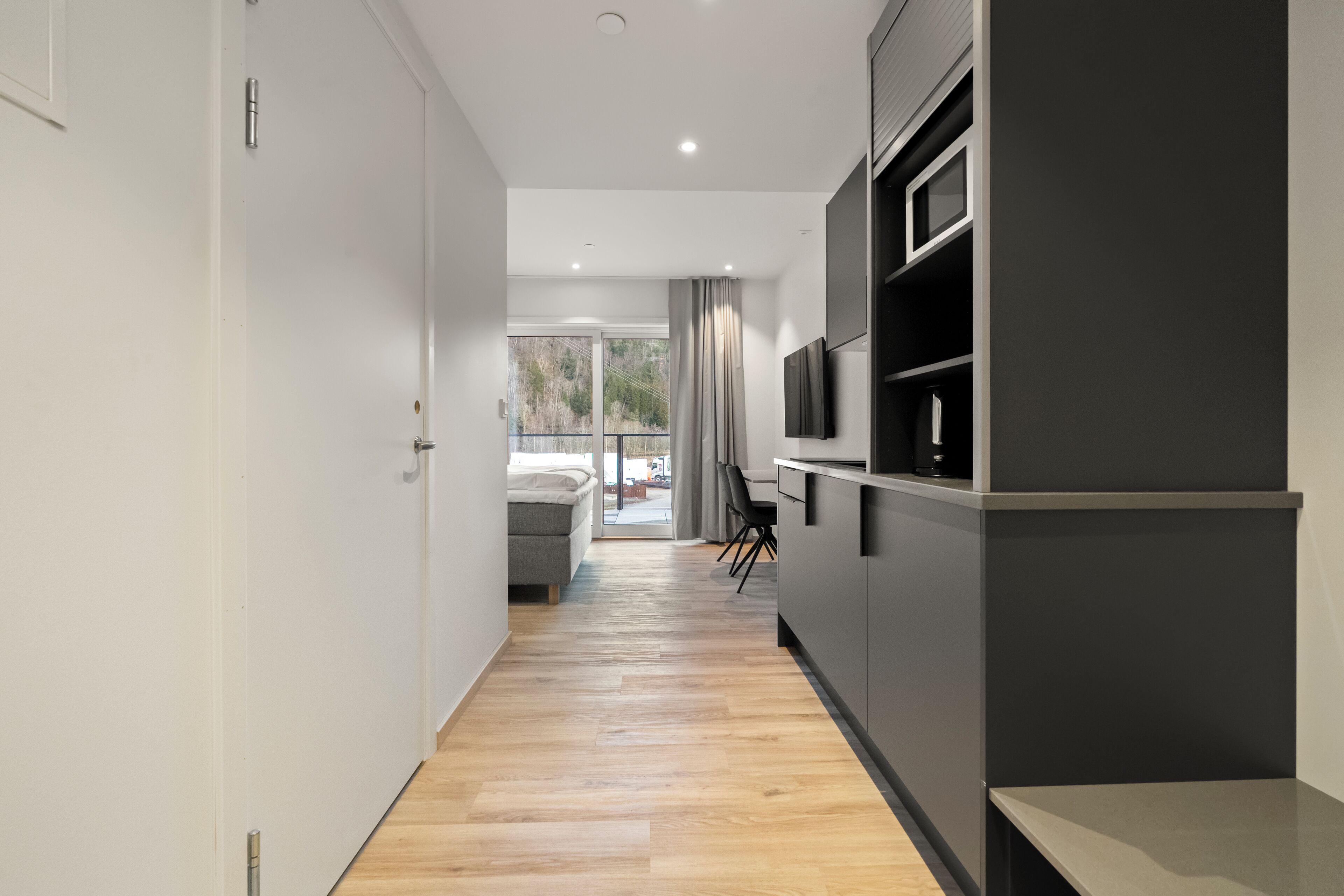 Studio, Courtyard View (210) | Private kitchen | Fridge, microwave, stovetop, dishwasher