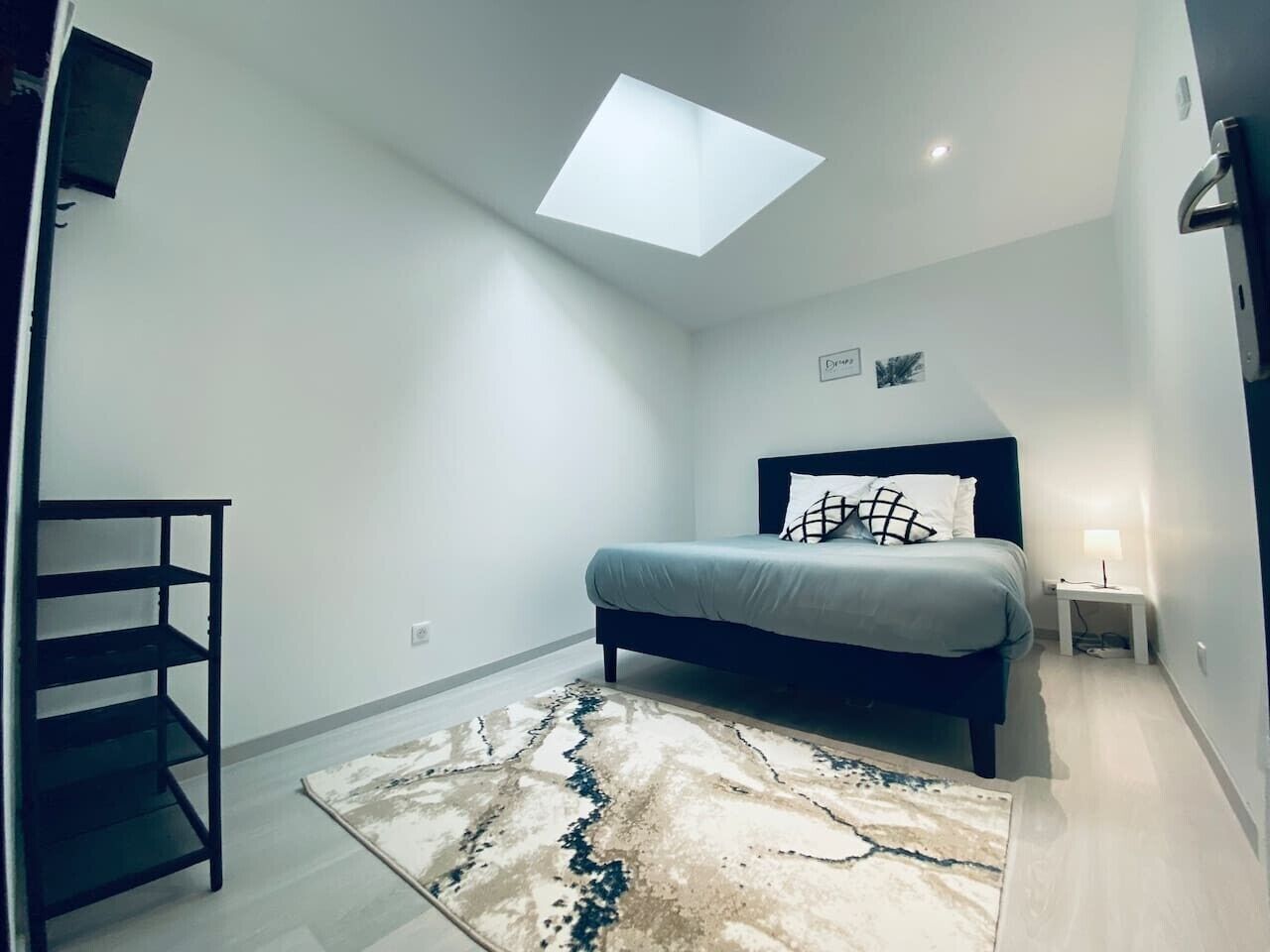 2 chambres, bureau, fer et planche à repasser, Wi-Fi gratuit
