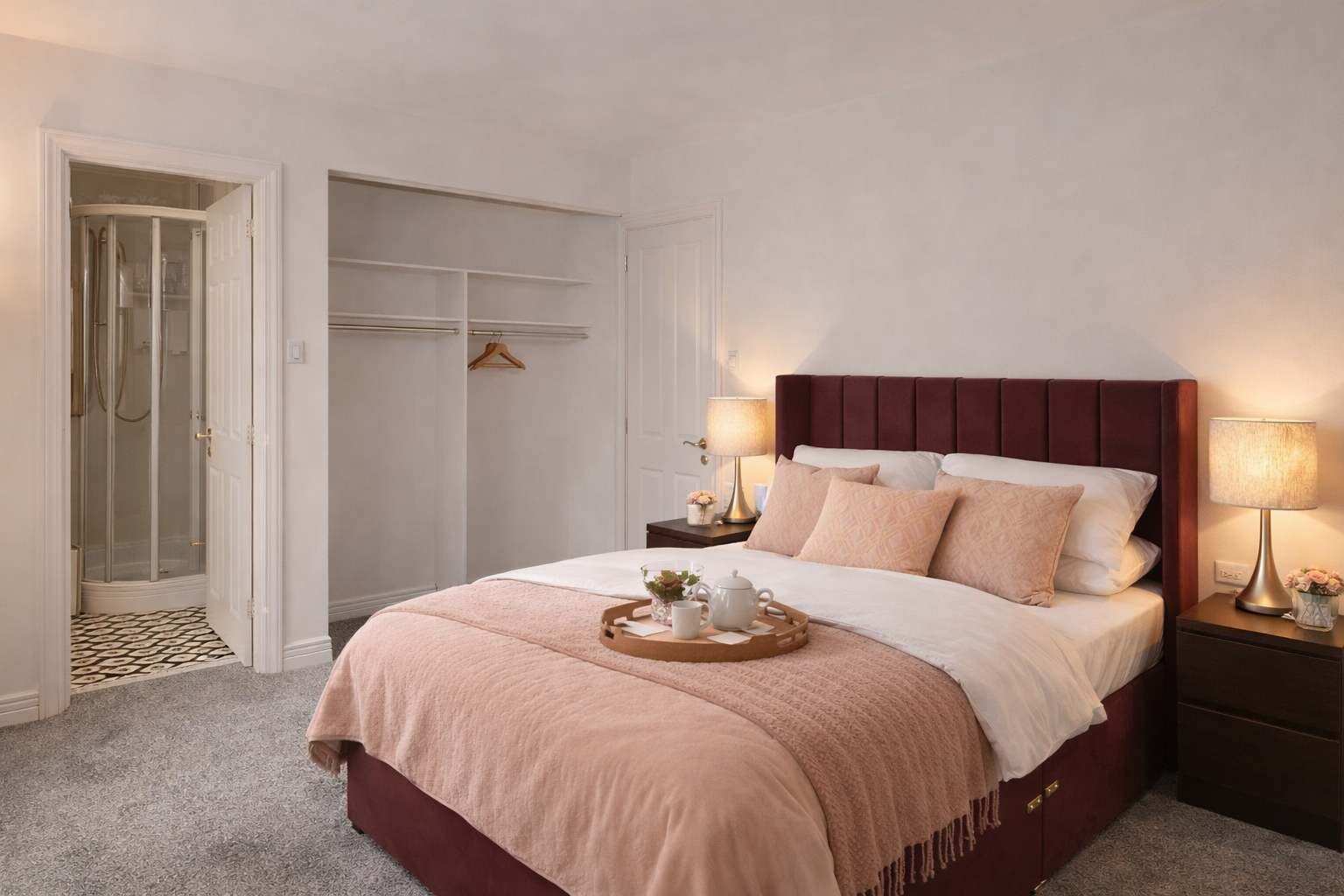 Desk, iron/ironing board, WiFi, bed sheets