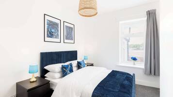 3 bedrooms, desk, iron/ironing board, WiFi