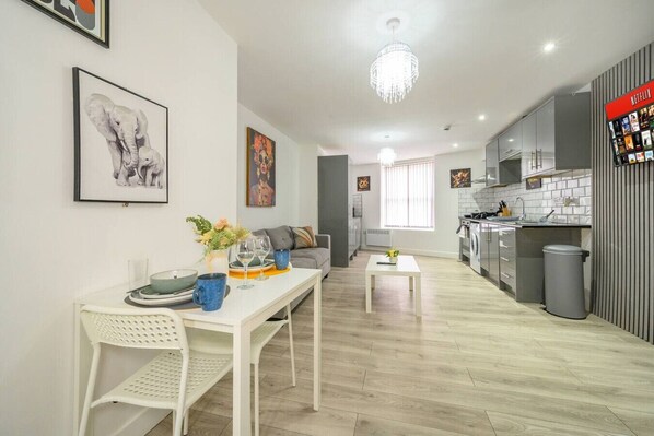 Living area - Comfortable and Sensational Stay in West yorkshire (West Yorkshire)