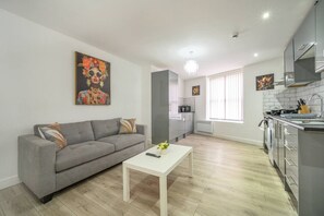 Living area - Comfortable and Sensational Stay in West yorkshire (West Yorkshire)