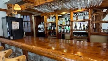 Bar (in der Unterkunft)
