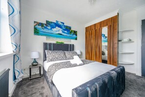 Room - *328OL* For your relaxed & Cosy stay + Parking (West Yorkshire)