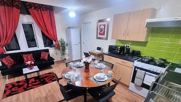 Fridge, microwave, oven, stovetop