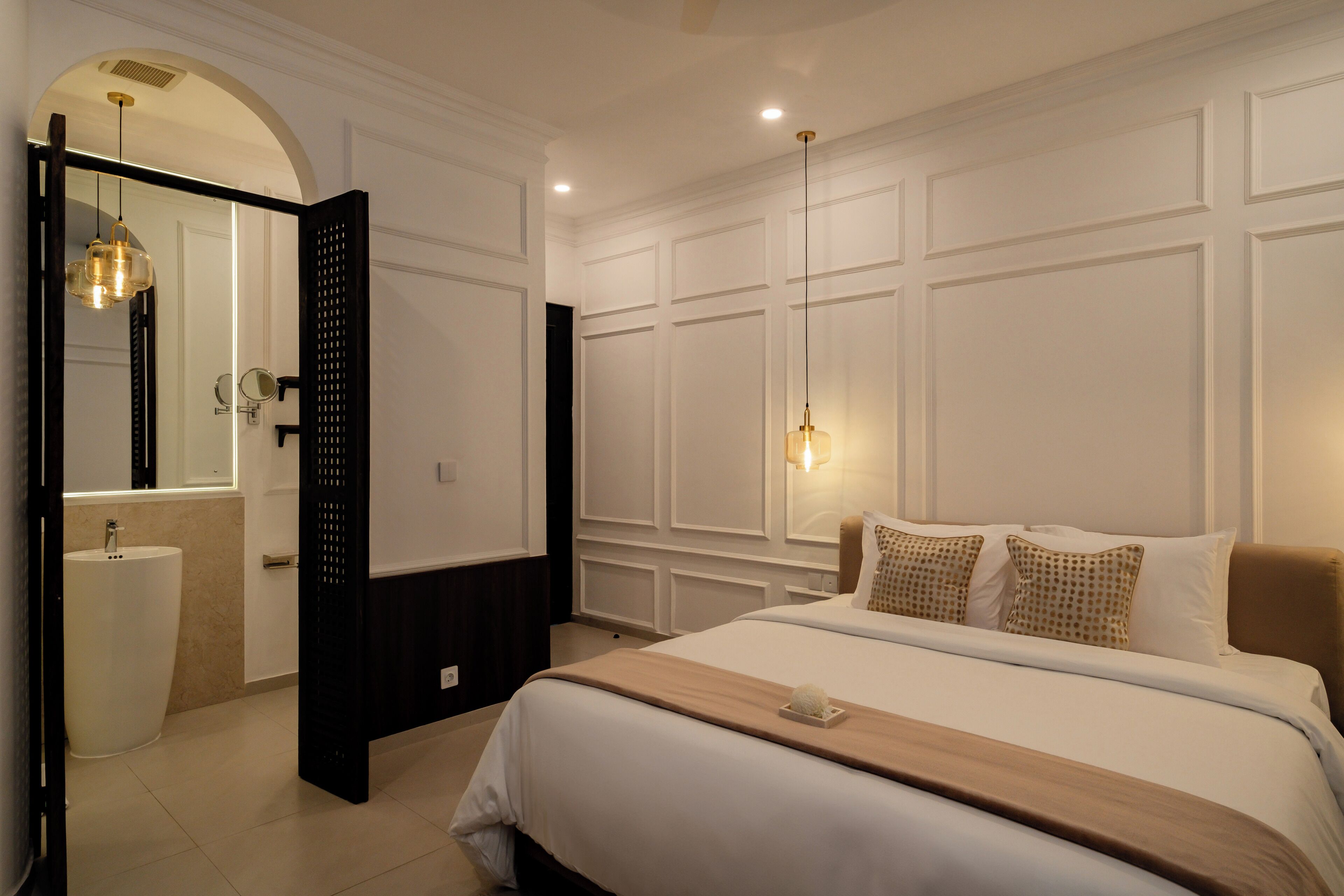 Classic Double Room | Iron/ironing board (on request), WiFi (free)