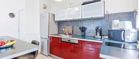 Fridge, microwave, oven, dishwasher