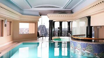 Innenpool, beheizter Pool