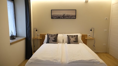 Room. 'Il Bosco' Room with Mountain View, Shared Garden and Wi-Fi