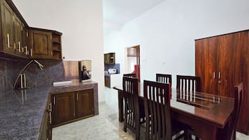 Villa Deluxe | Restauration