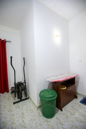 Fitness facility - Meadow Villa - Ella (Ella)