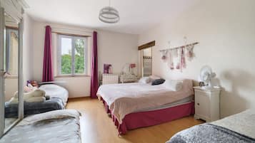 1 chambre, Wi-Fi, draps fournis