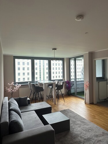 Premium Apartment mit Balkon in Top Lage