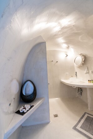 Ferienhaus, 4 Schlafzimmer, eigener Pool, Poolblick | Badezimmer