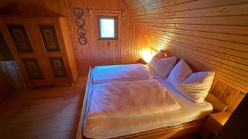 WiFi, bed sheets
