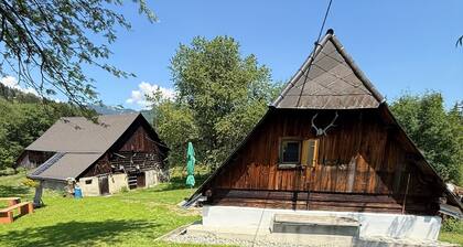 Esel Huam – Charming Alpine Cabin on Fressenberg
