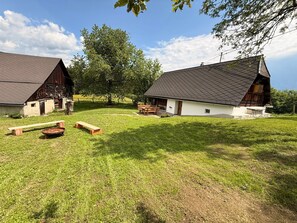 Ulkoruokailutilat