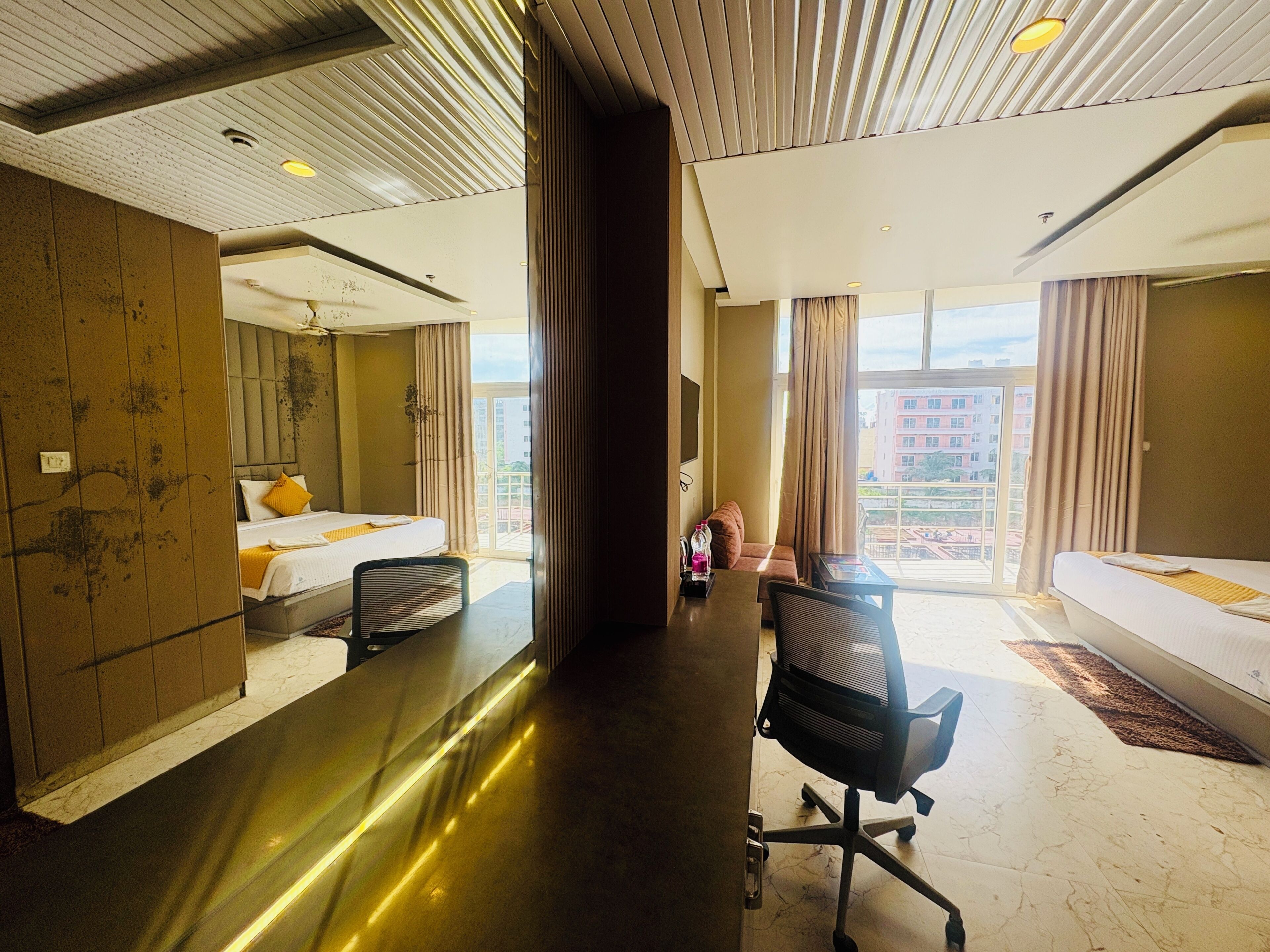 Superior Double Room, Partial Sea View | Desk, free WiFi